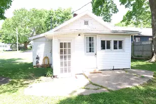 124 W Sheridan St, Fremont, MI 49412 - Photo 22