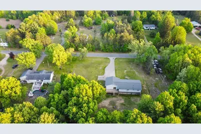20200 W Lake Montcalm Road, Howard City, MI 49329 - Photo 12