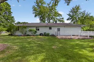 1653 Gary Paul Ln, Jackson, MI 49203 - Photo 40