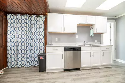 518 Walnut Street, Three Rivers, MI 49093 - Photo 8