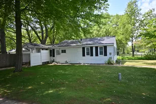 1341 E Summit Ave, Norton Shores, MI 49444 - Photo 46