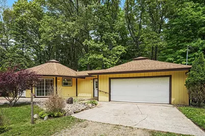 2308 N 33rd Street, Galesburg, MI 49053 - Photo 2