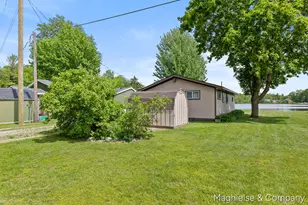 9048 Loveless Dr NE, Rockford, MI 49341 - Photo 10