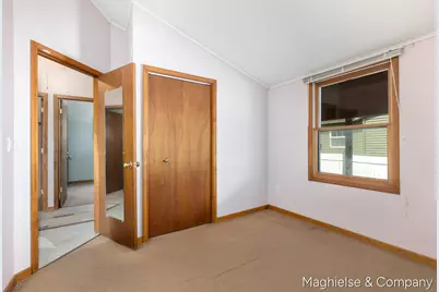 9048 Loveless Drive NE, Rockford, MI 49341 - Photo 14