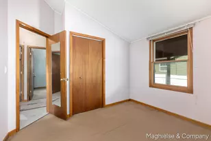 9048 Loveless Dr NE, Rockford, MI 49341 - Photo 14