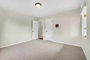 3925 Chamberlain Ave SE, Grand Rapids, MI 49508 - Photo 18