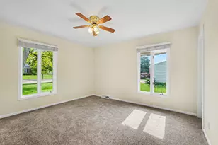 3925 Chamberlain Ave SE, Grand Rapids, MI 49508 - Photo 20