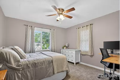 852 Diamond Avenue NE, Grand Rapids, MI 49503 - Photo 20