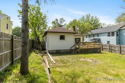 165 E Division Street NE, Rockford, MI 49341 - Photo 30