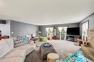 10204 Bellevue Rd, Battle Creek, MI 49014 - Photo 4