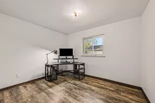 6550 Saline Dr, Waterford, MI 48329 - Photo 16