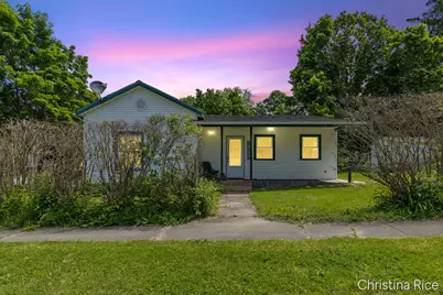 320 E Main Street, Saranac, MI 48881 - Photo 2