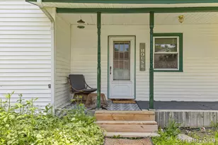 320 E Main St, Saranac, MI 48881 - Photo 4