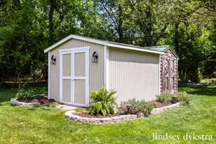2206 Thistledowne Dr NE, Grand Rapids, MI 49505 - Photo 40