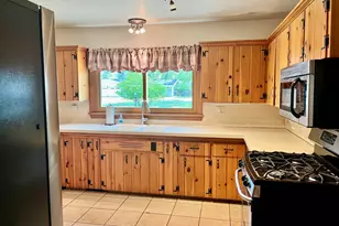 1892 Crestwood Ln, Muskegon, MI 49441 - Photo 6