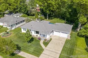 2658 Carlton Ave NE, Grand Rapids, MI 49505 - Photo 4