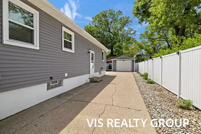 1508 Cedar Street NE, Grand Rapids, MI 49503 - Photo 6