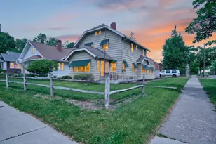 802 Oakridge Dr, Jackson, MI 49203 - Photo 4