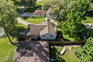 1008 Beachland Blvd, Waterford, MI 48328 - Photo 32