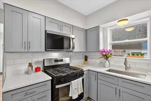 25 Palmer St NW, Grand Rapids, MI 49505 - Photo 14
