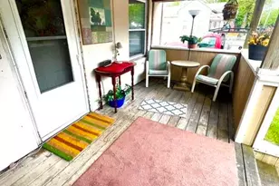 709 Oak Ave, Muskegon, MI 49442 - Photo 2