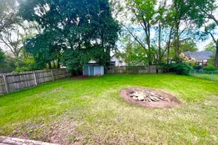 709 Oak Ave, Muskegon, MI 49442 - Photo 26