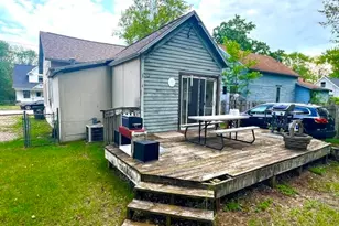 709 Oak Ave, Muskegon, MI 49442 - Photo 4