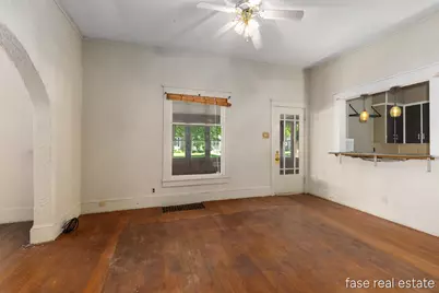 601 S Franklin Street, Greenville, MI 48838 - Photo 4