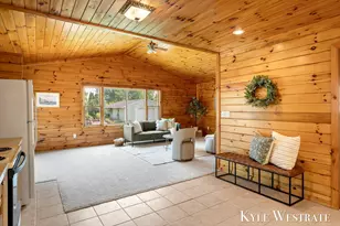 79 Sundago Park St, Hastings, MI 49058 - Photo 4