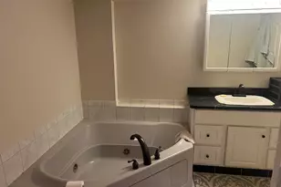 998 Catherine St, Ann Arbor, MI 48104 - Photo 10
