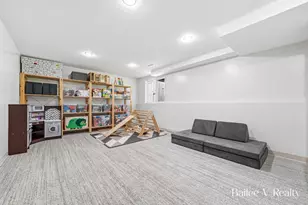 1660 Simmons Ave NE, Grand Rapids, MI 49505 - Photo 28