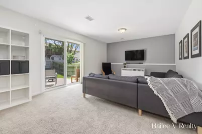 1660 Simmons Avenue NE, Grand Rapids, MI 49505 - Photo 12