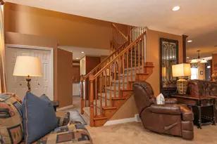 47679 Woodfield Cir, Mattawan, MI 49071 - Photo 4