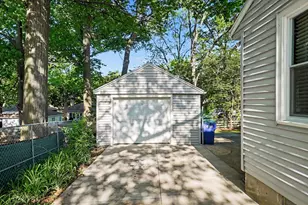 1831 Diamond Ave NE, Grand Rapids, MI 49505 - Photo 26