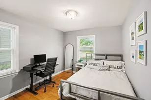 1831 Diamond Ave NE, Grand Rapids, MI 49505 - Photo 18