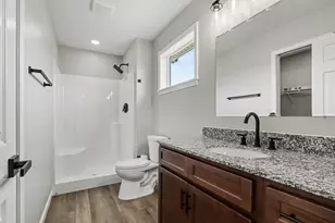 124 Jeremy St, Constantine, MI 49042 - Photo 20