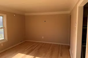 22415 Wilmot Ave, Eastpointe, MI 48021 - Photo 10