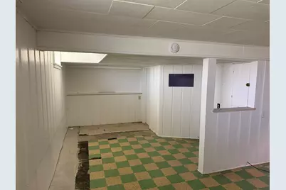 22415 Wilmot Avenue, Eastpointe, MI 48021 - Photo 16