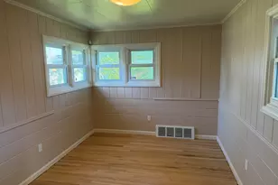 22415 Wilmot Ave, Eastpointe, MI 48021 - Photo 12