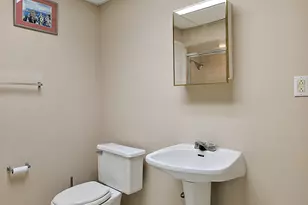 30521 Knighton Dr, Farmington, MI 48331 - Photo 84