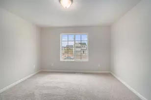 724 Manorwood Cir, Benton Harbor, MI 49022 - Photo 6