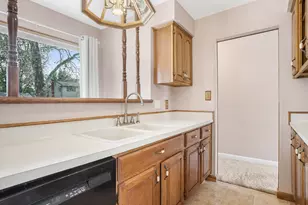35046 Nancy St, Westland, MI 48186 - Photo 14