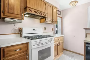 35046 Nancy St, Westland, MI 48186 - Photo 16