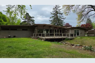 32619 Greenland Court, Livonia, MI 48154 - Photo 2