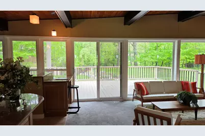 32619 Greenland Court, Livonia, MI 48154 - Photo 16