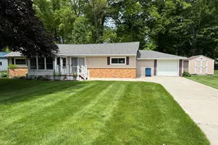 928 Hummingbird Ln, Quincy, MI 49082 - Photo 1
