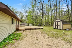 306 Silverhill Dr, Houghton Lake, MI 48629 - Photo 32