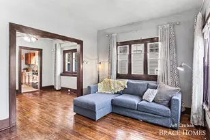 14 Ann St NW, Grand Rapids, MI 49505 - Photo 4