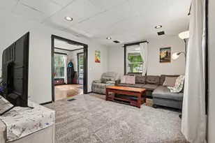 411 Curtis St NE, Grand Rapids, MI 49505 - Photo 22