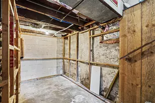 411 Curtis St NE, Grand Rapids, MI 49505 - Photo 24